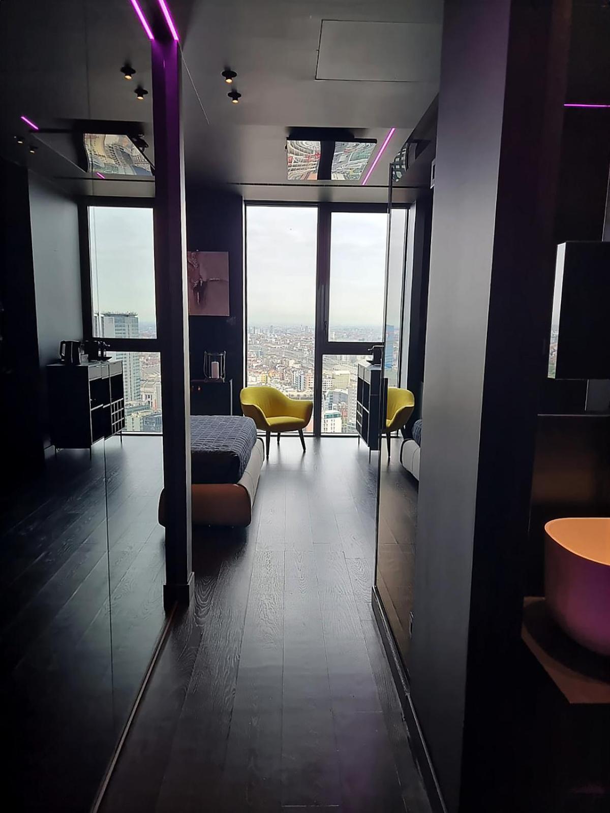 ホテル Skyline Solaria Milano エクステリア 写真